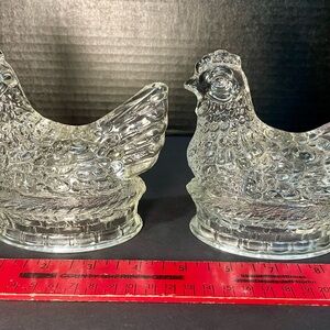 Glass Hen Figurines - Clear